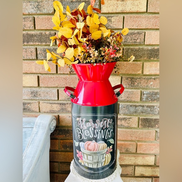 *Harvest Metal Milk Can Red - Picture 8 of 12